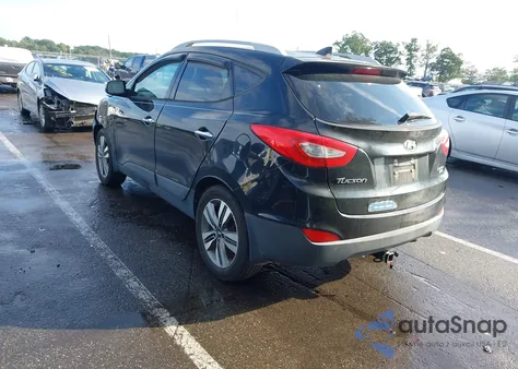 2015 Hyundai Tucson Limited z USA, uszkodzony, nr VIN KM8JUCAG8FU061177